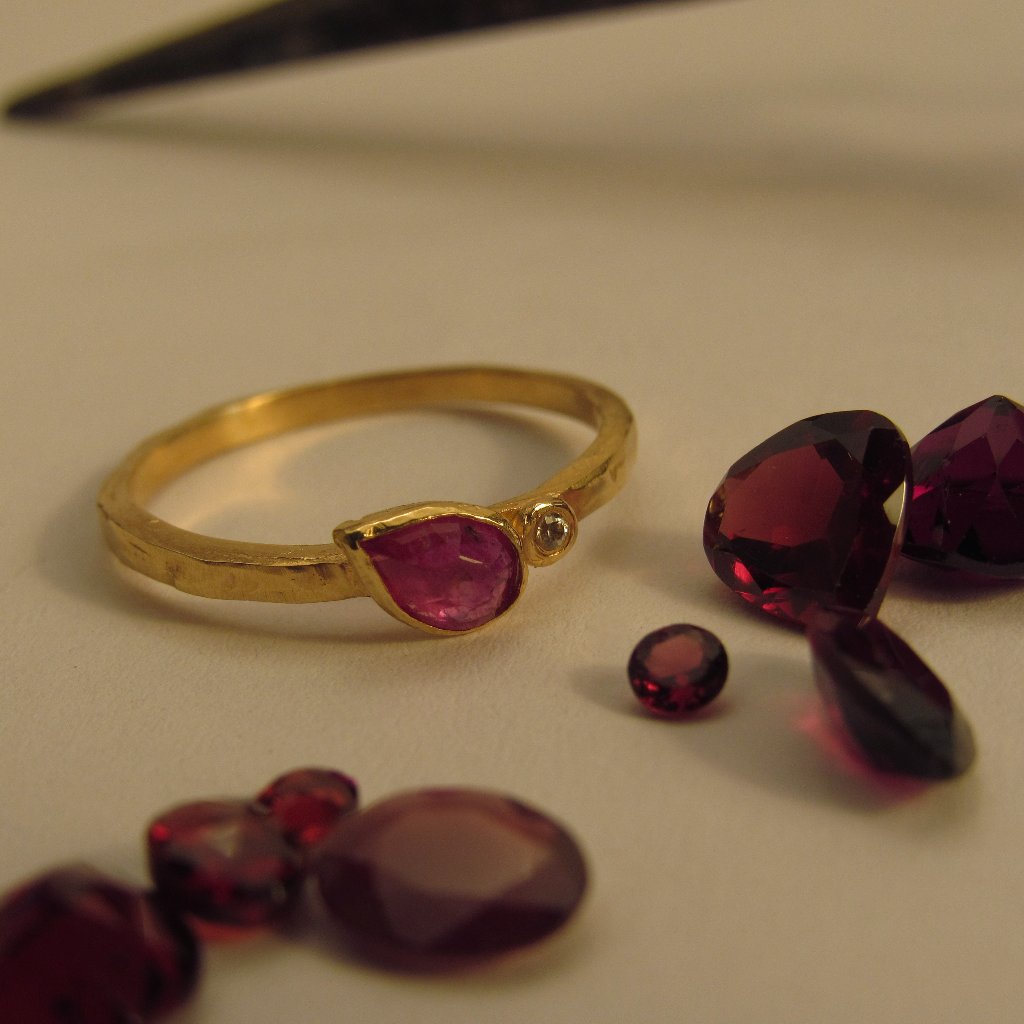 Ruby Ring 14k Yellow Gold With Ruby And Diamond 610$